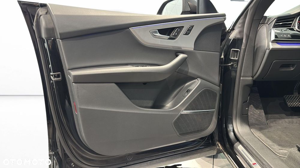 Audi Q8 45 TDI mHEV Quattro Tiptronic - 11