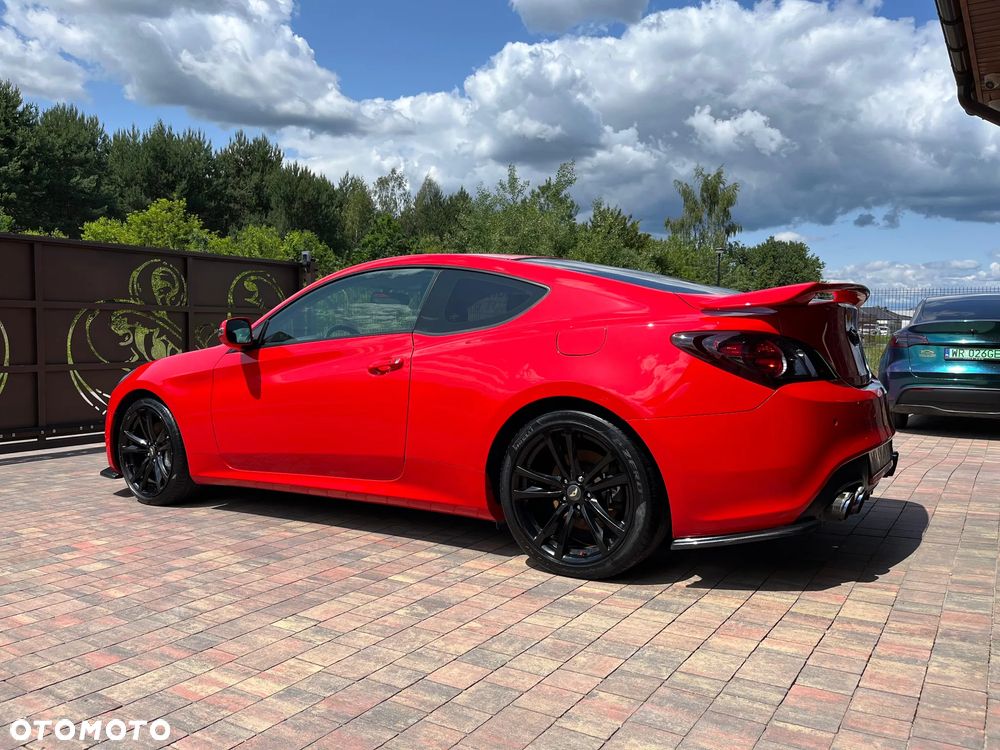 Hyundai Genesis Coupe 2.0 TCI Premium - 5
