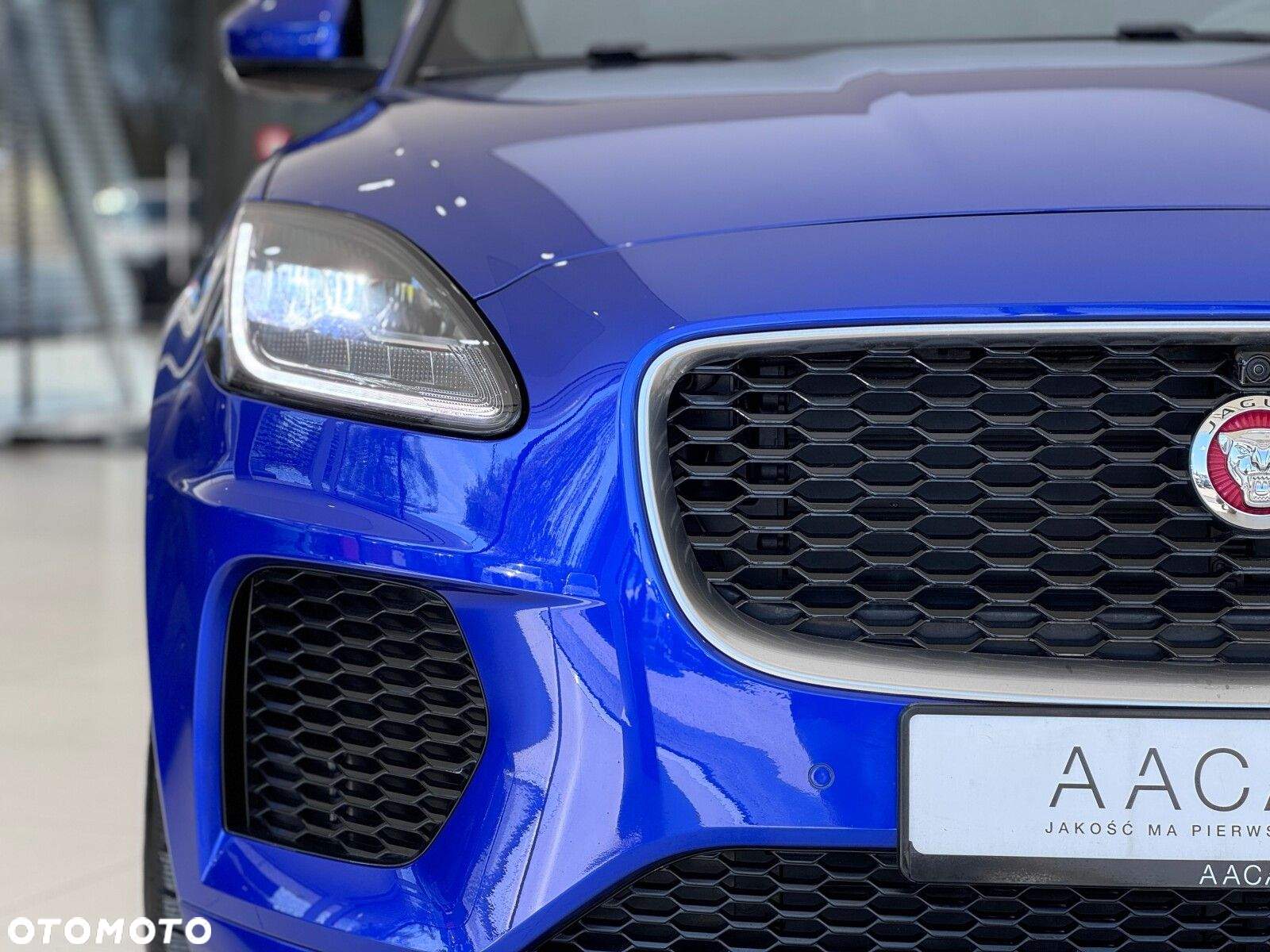 Jaguar E-Pace 2.0 i4D AWD R-Dynamic S - 40