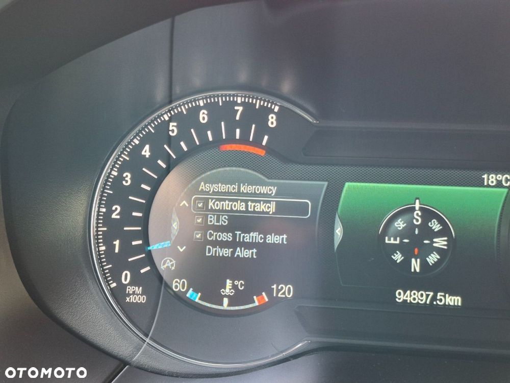 Ford S-Max - 17