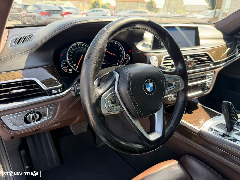 BMW 730 d — fotografia 22