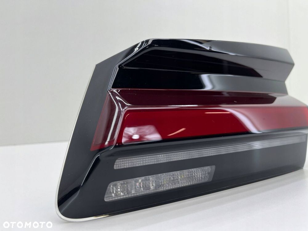 BMW 5 G30 LIFT LAMPA PRAWA TYŁ W KLAPĘ LED EUROPA 5A38AF4 - 3