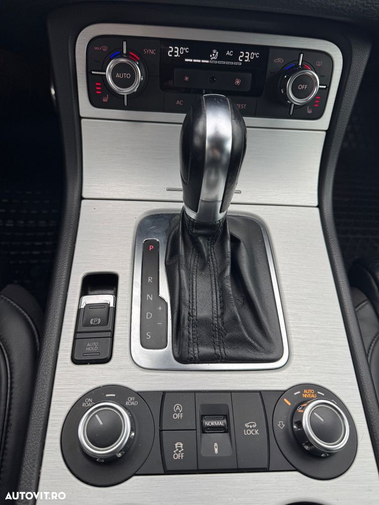 Volkswagen Touareg - 26