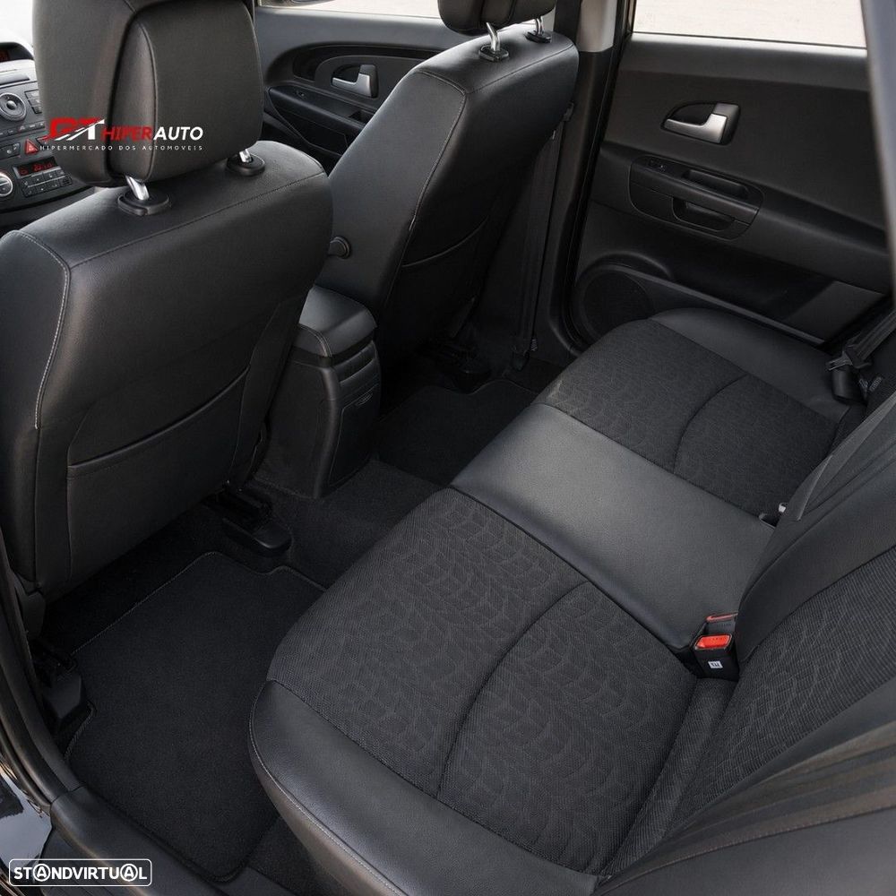 Kia Ceed SW 1.6 CRDi TX ISG - 8