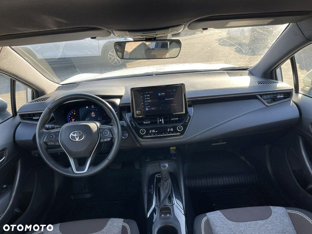 Toyota Corolla 1.8 Business Edition - 11