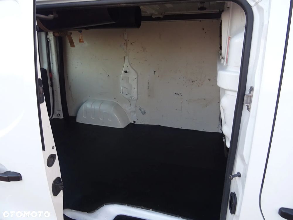Nissan primastar - 6