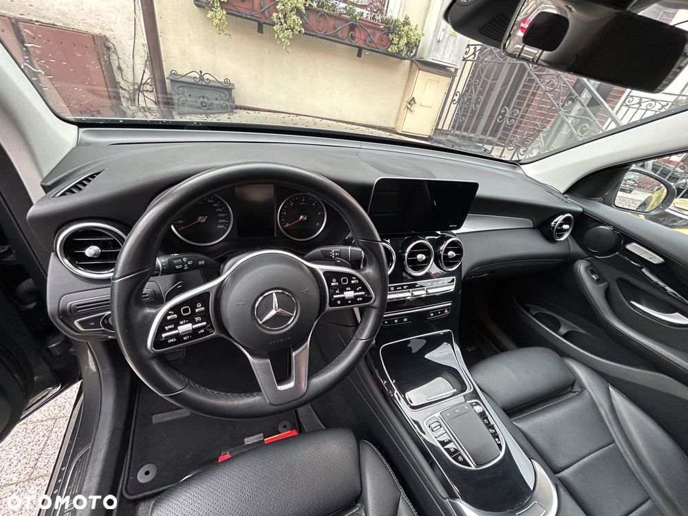 Mercedes-Benz GLC 200 d 4-Matic Business Edition - 2