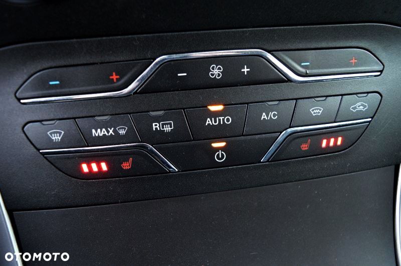 Ford S-Max - 27