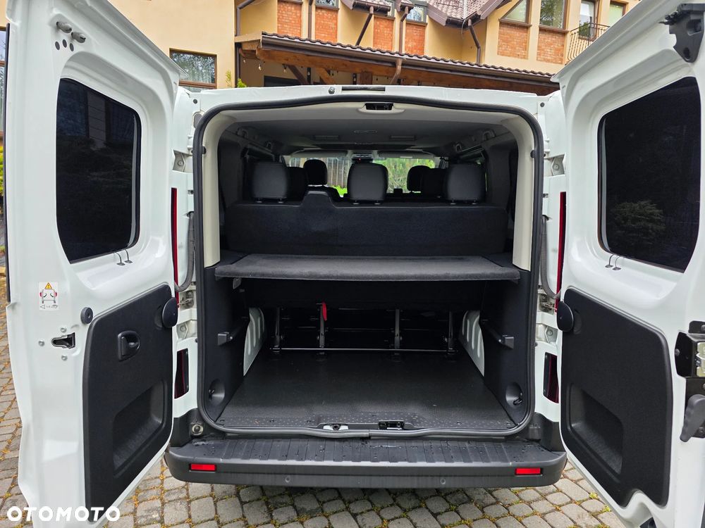 Renault Trafic - 12