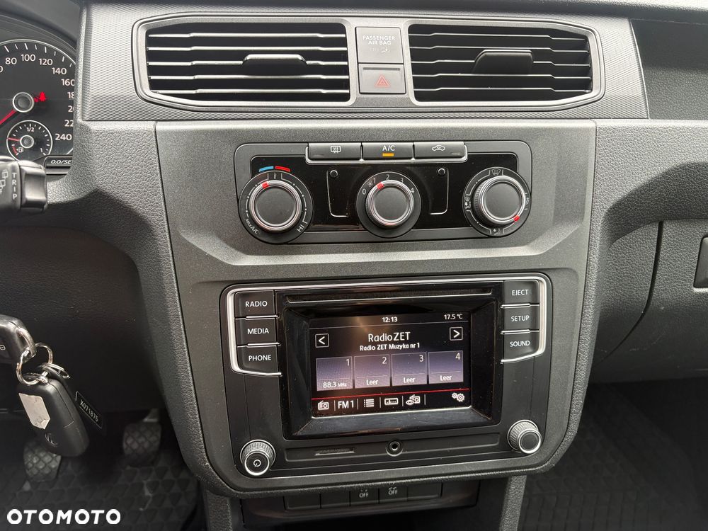 Volkswagen Caddy Maxi - 16