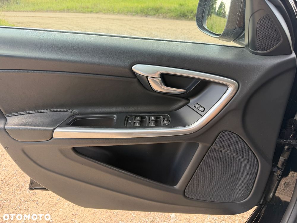 Volvo S60 D2 Drive-E Dynamic Edition (Kinetic) - 14