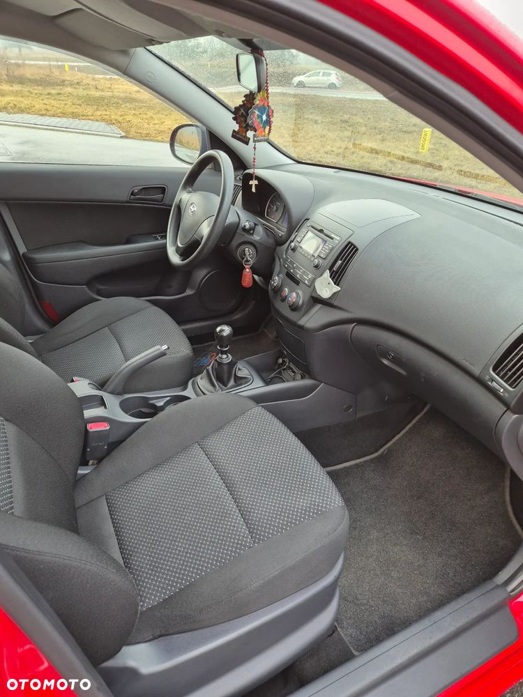 Hyundai i30 1.4 Classic + - 9