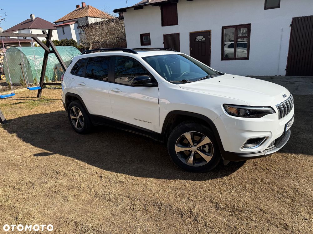 Jeep Cherokee - 2