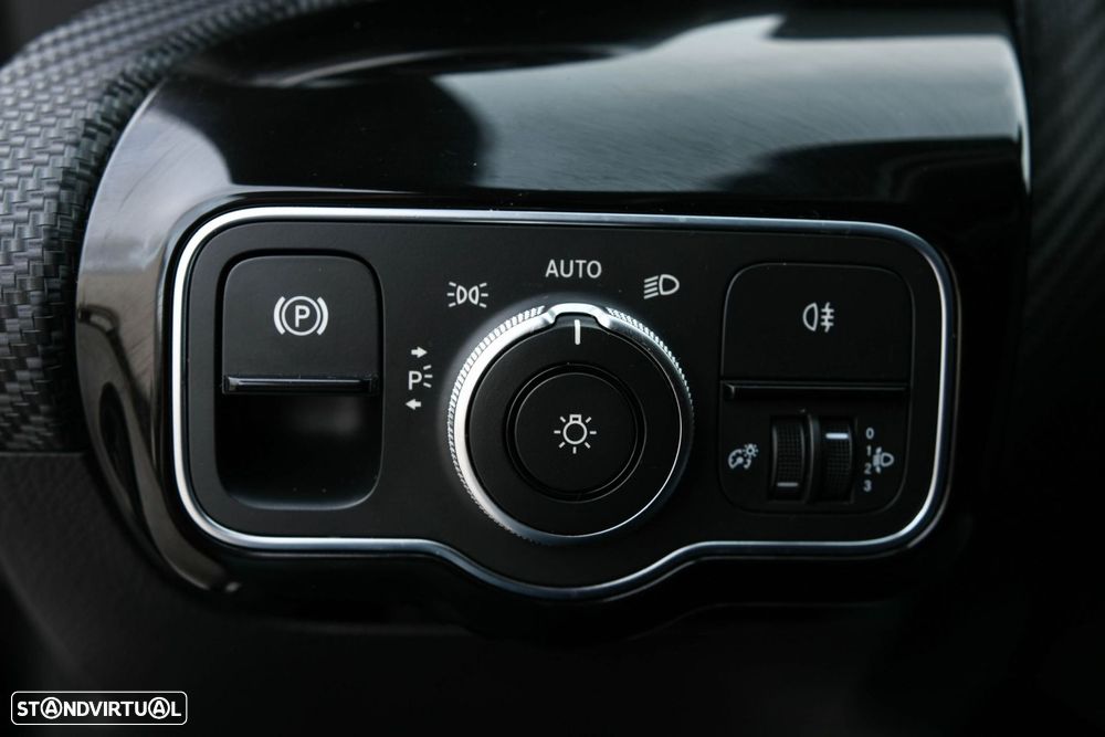 Mercedes-Benz CLA 180 d Shooting Brake Style Aut. - 19