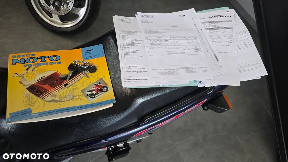 Honda CBR - 23