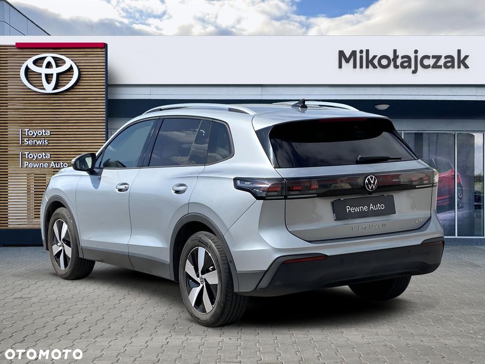 Volkswagen Tiguan - 5