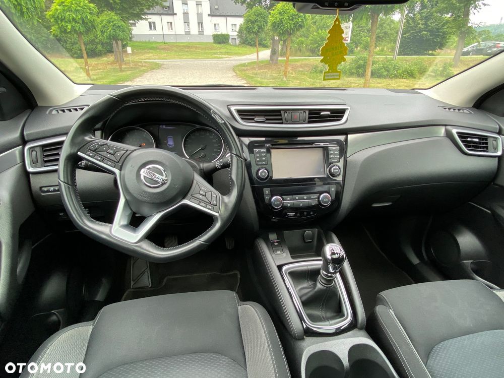 Nissan Qashqai 1.2 DIG-T Tekna EU6 - 16