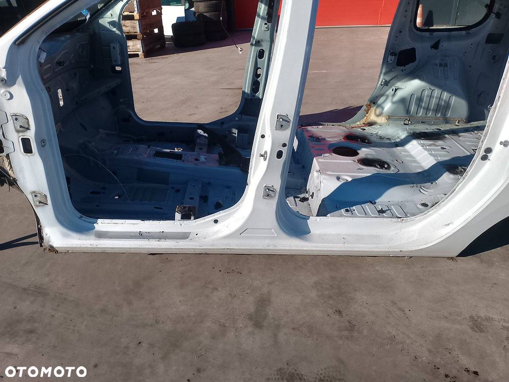 PRÓG LEWY DACIA LODGY DV369 - 1