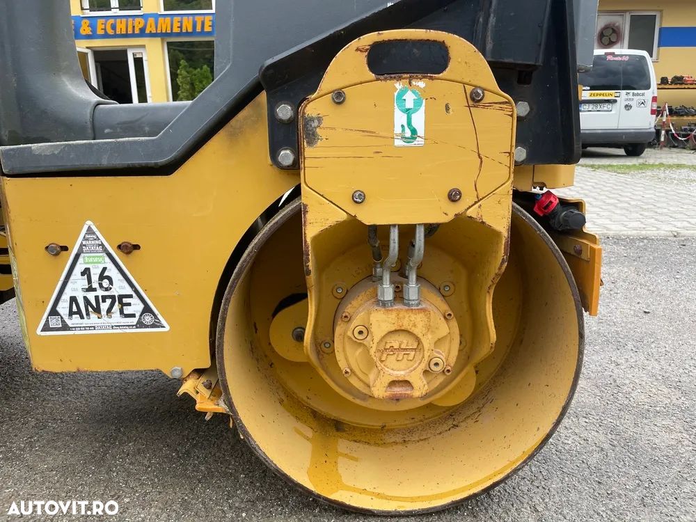 Caterpillar CB14B - 11