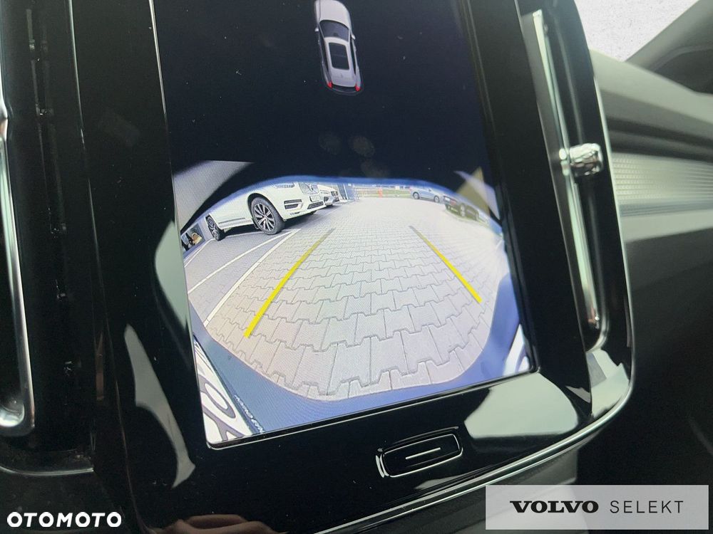 Volvo XC 40 - 25
