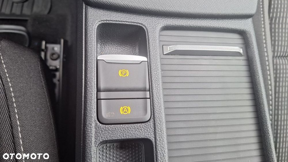Skoda Octavia 1.5 TSI Drive Selection - 24