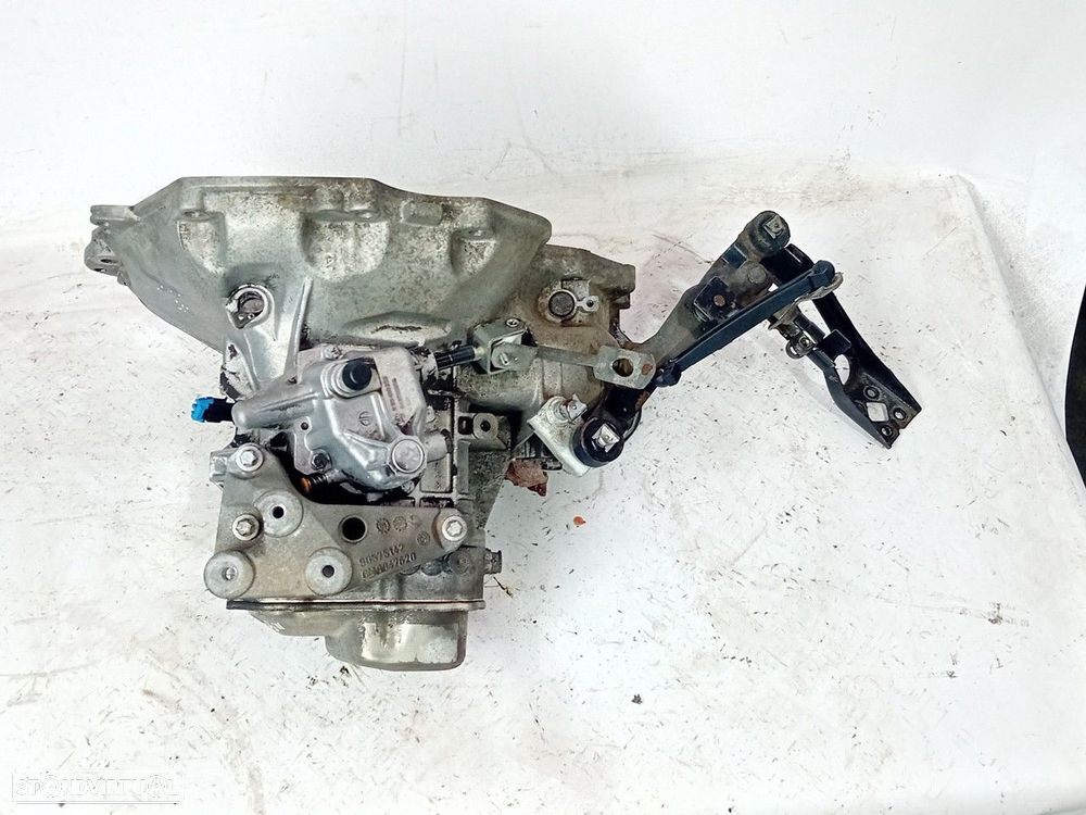 Caixa de velocidades manual OPEL Astra H Caravan (L35) - 2