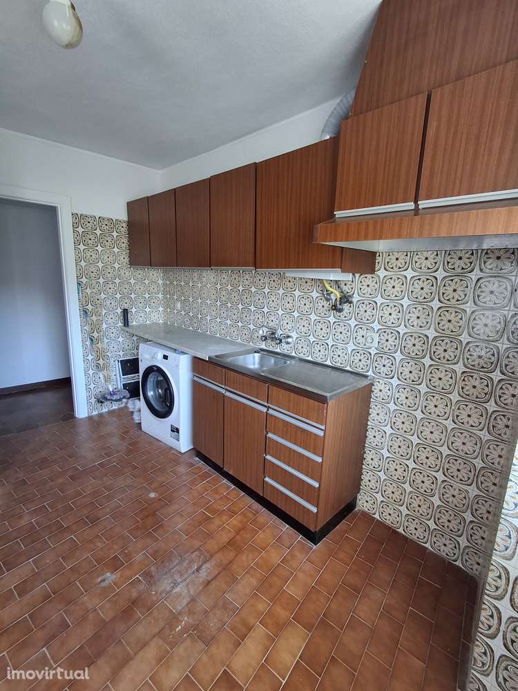 Apartamento muito soalheiro. Bons acessos - Grande imagem: 3/14