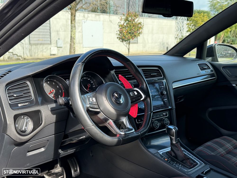 VW Golf GTI BlueMotion DSG - 19