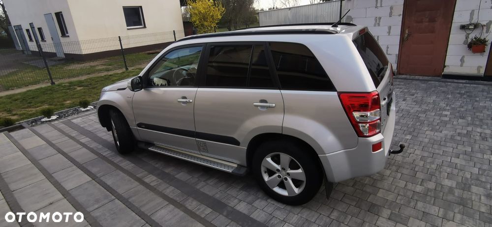 Suzuki Grand Vitara 1.9 DDiS - 2