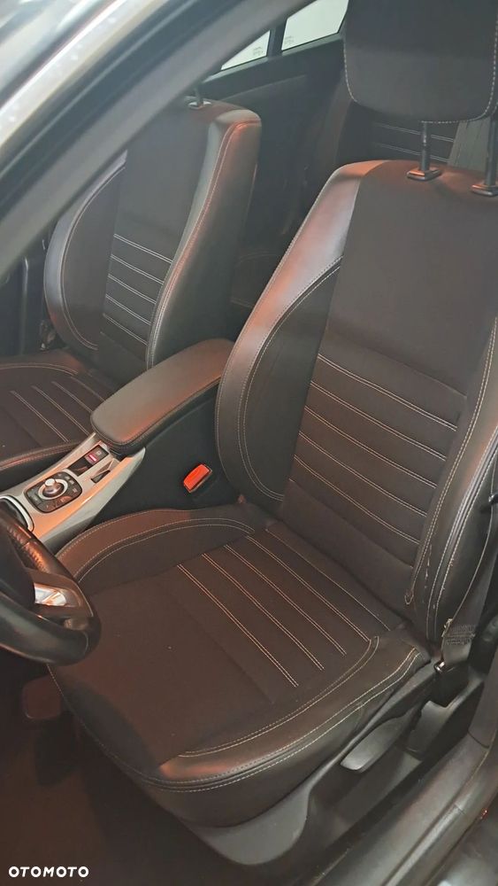 Renault Laguna - 8