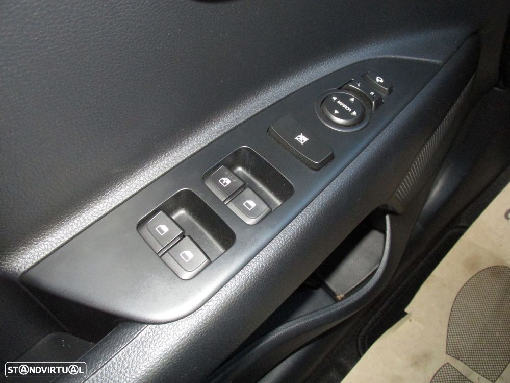 Kia Stonic 1.0 T-GDI Drive - 34