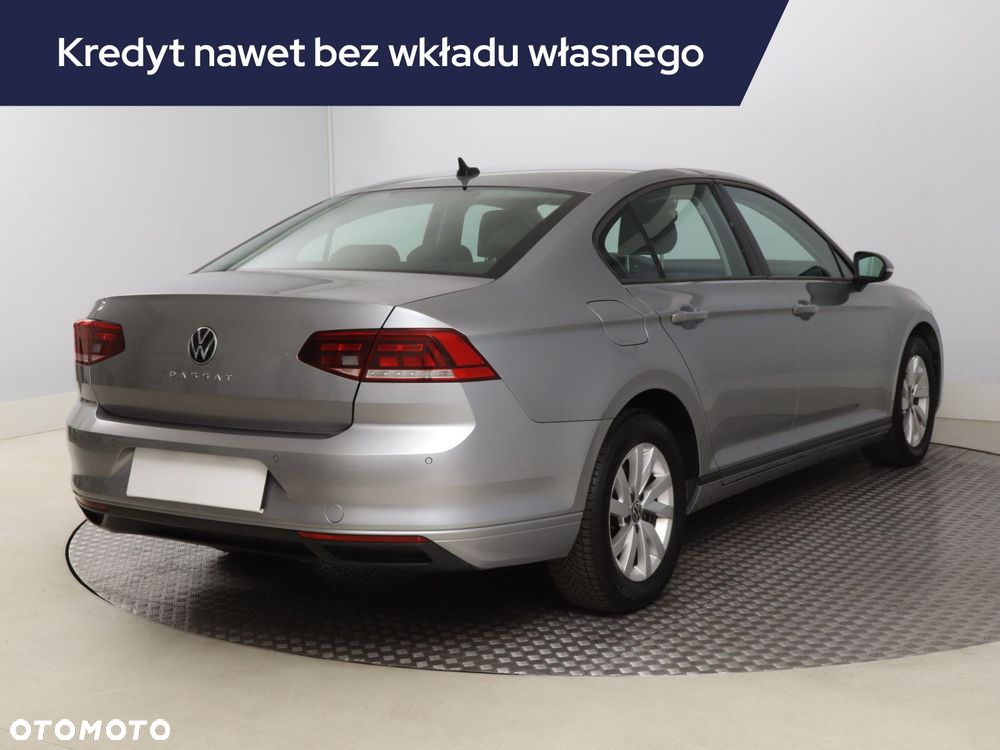 Volkswagen Passat - 7