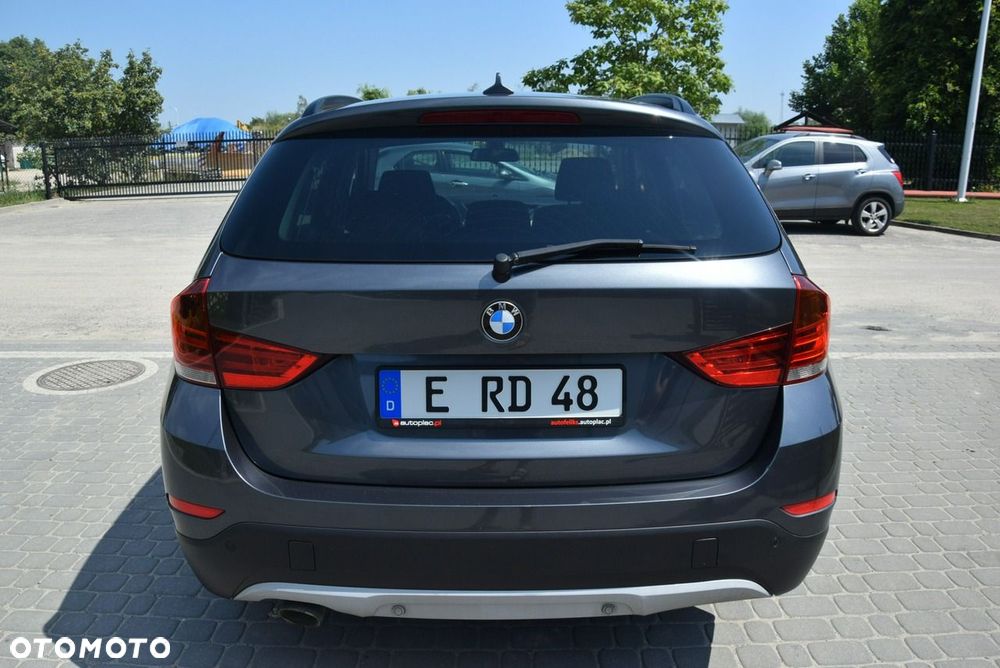 BMW X1 xDrive18d - 14