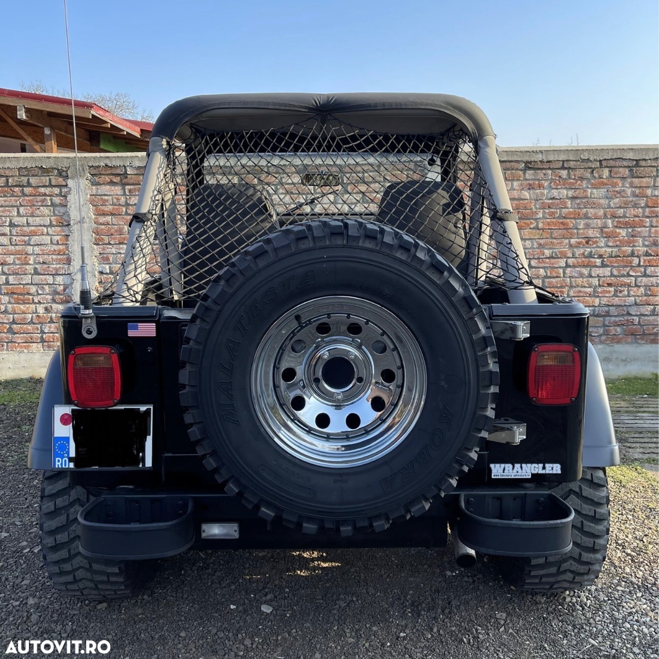 Jeep Wrangler - 10