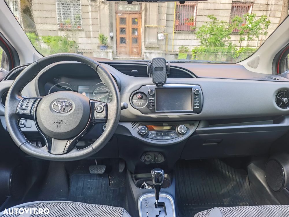 Toyota Yaris 1.5 VVT-i HSD Luna - 9