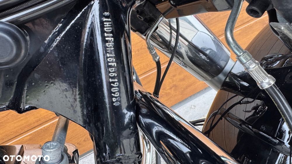 Harley-Davidson Touring Road King - 37