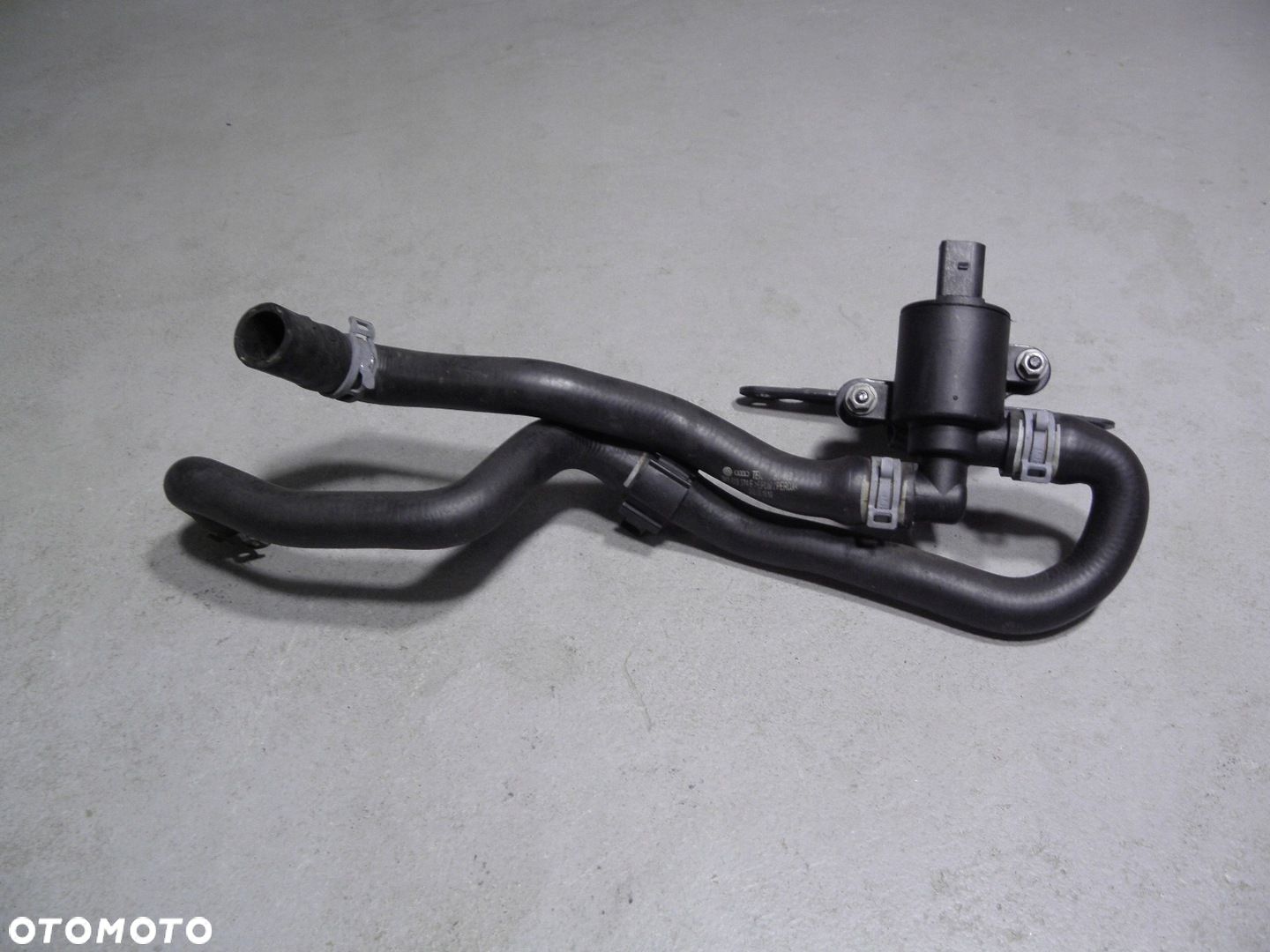 AUDI A4 B8 // DODATKOWA POMPA WODY 4H0121671B - 1