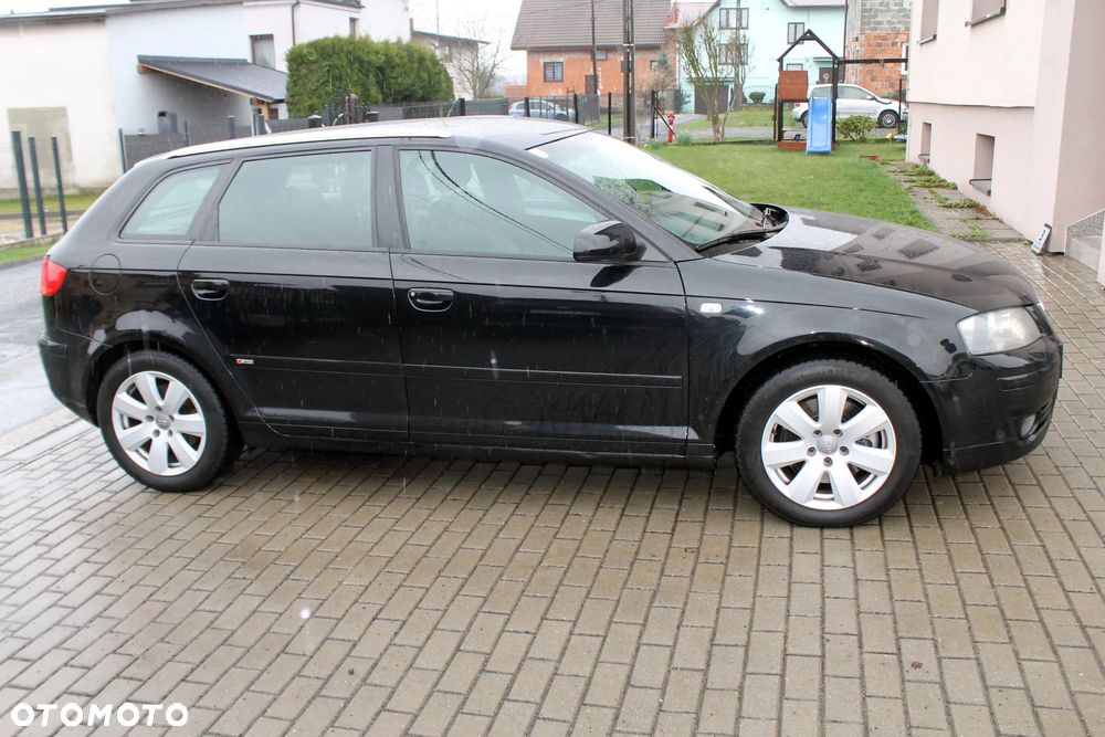 Audi A3 Sportback 2.0 TDI DPF quattro S line Sportpaket plus - 7