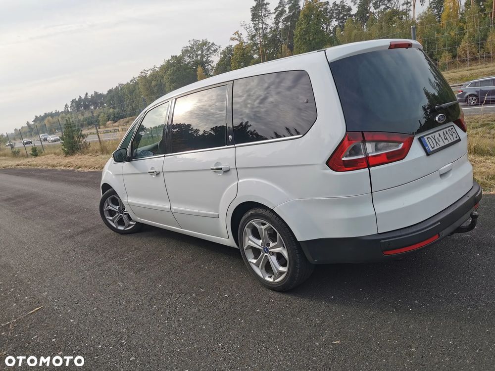 Ford Galaxy - 8