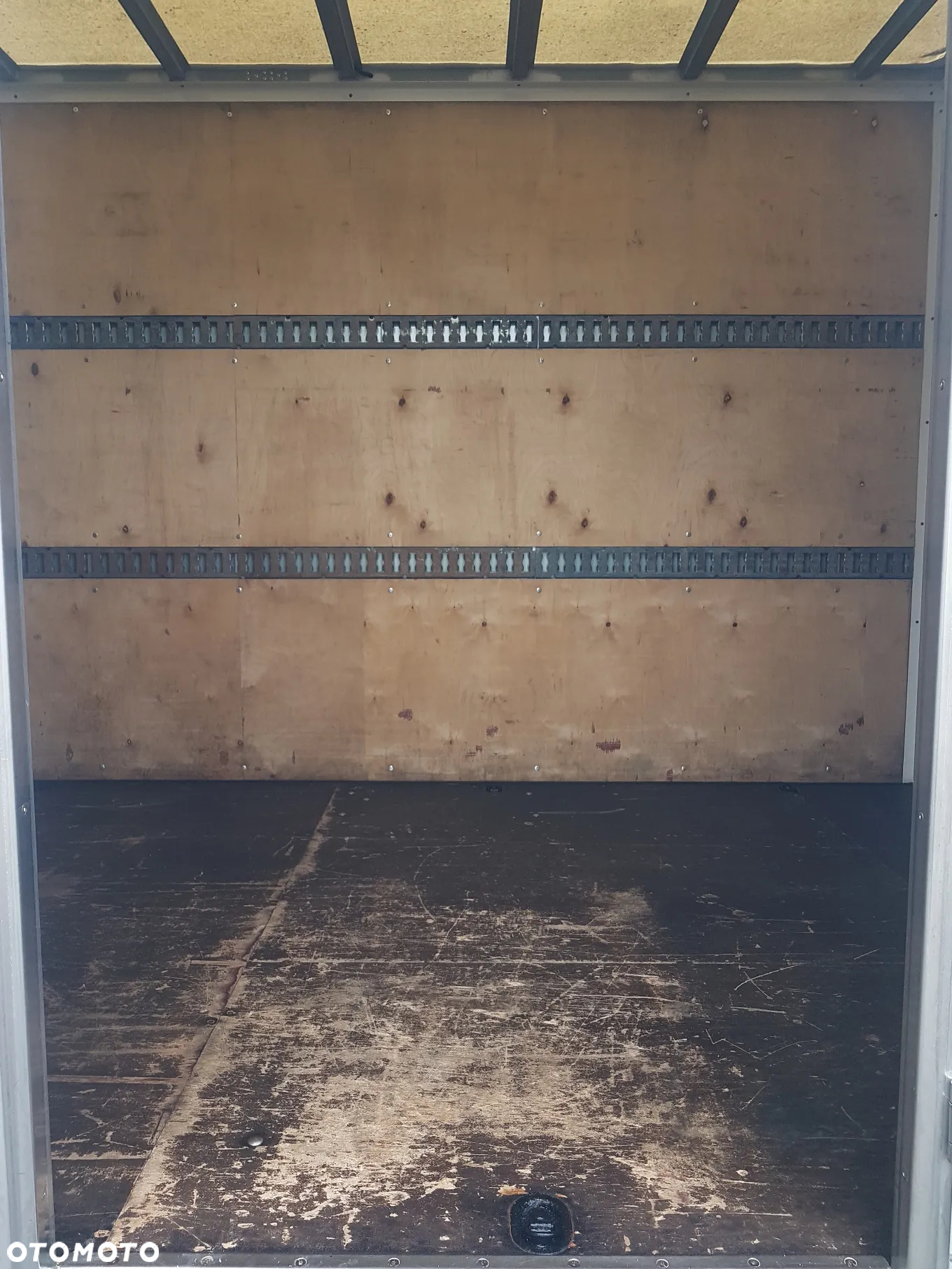 Iveco DAILY 3,0 KLIMA 8EP KONTENER 4,22x2,10x2,11 AC KRAJOWY DMC 3500 KG 35S15 - 19