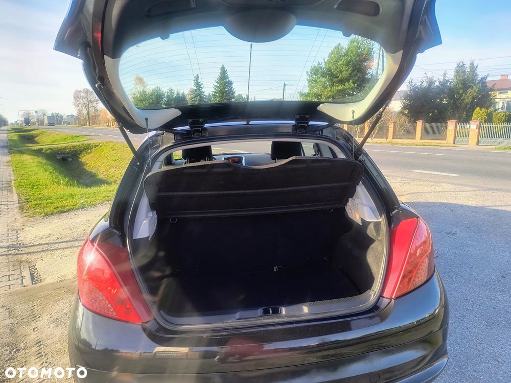 Peugeot 207 110 HDi FAP (Blue Lion) Platinum - 6