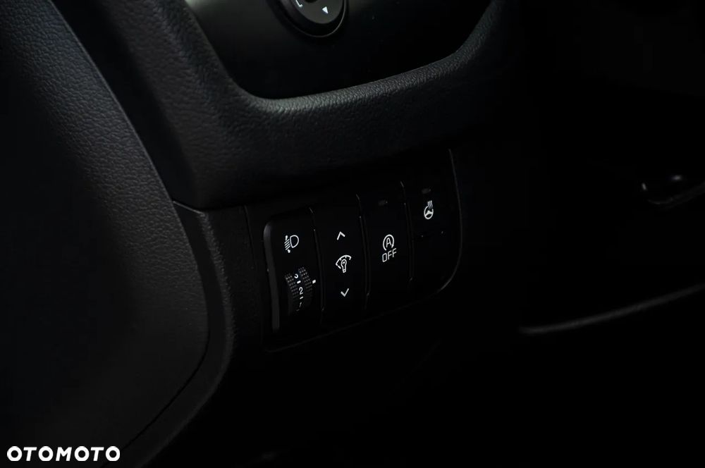 Kia Ceed 1.6 CRDi 136 ISG Platinum Edition - 30