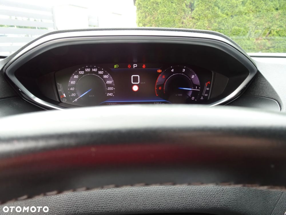 Peugeot 3008 1.5 BlueHDi Allure Pack S&S EAT8 - 28
