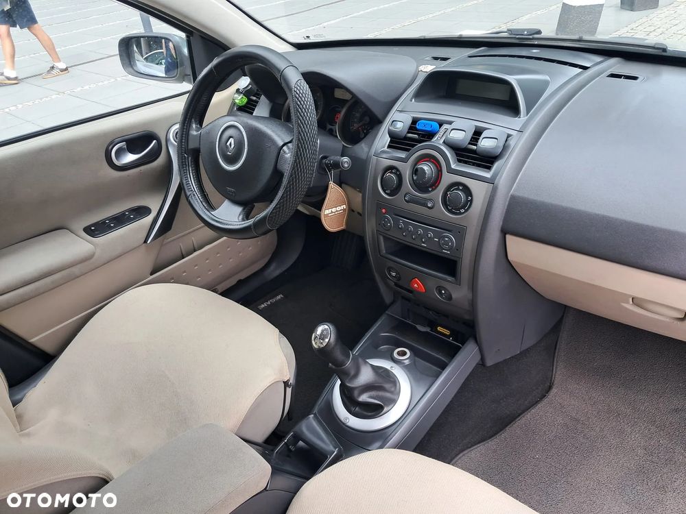 Renault Megane - 24