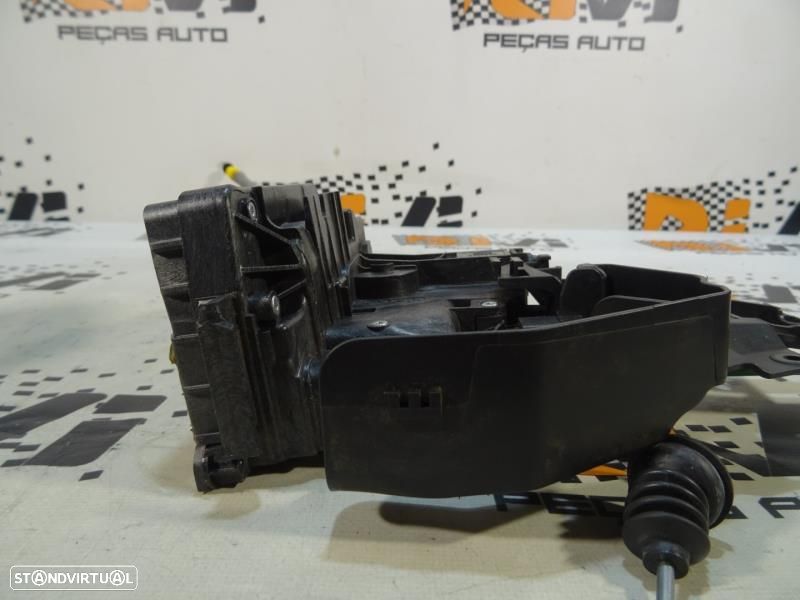 Fecho Da Porta Trás Esquerda Mercedes-Benz C-Class (W205)  A2220064099 - 5