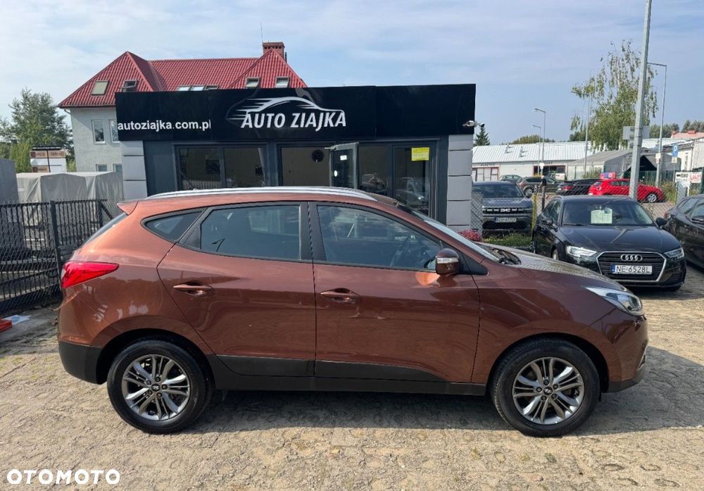 Hyundai ix35 2.0 CRDi 4WD Fifa World Cup Silver Edition - 2