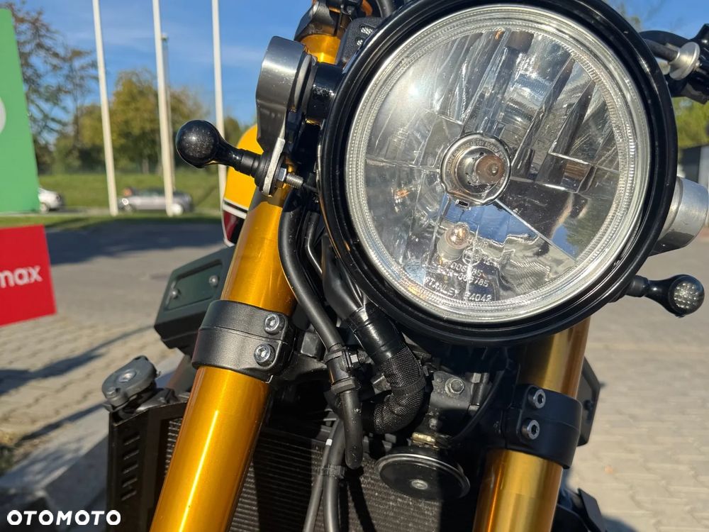 Yamaha XSR - 25