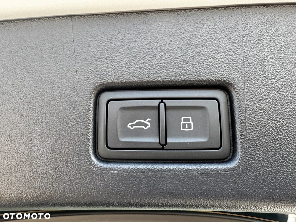Audi Q4 Sportback e-tron 45 82kWh S Line Edition - 36