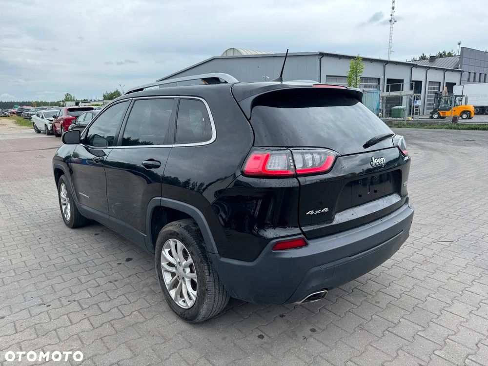Jeep Cherokee - 7