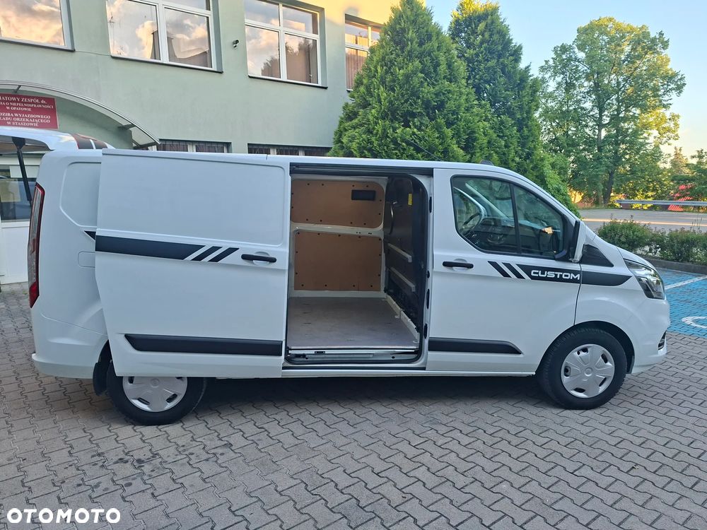 Ford Transit Custom - 11